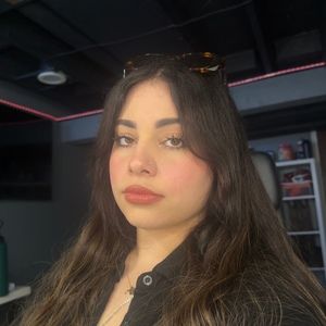 Meet your Posher, Andrea